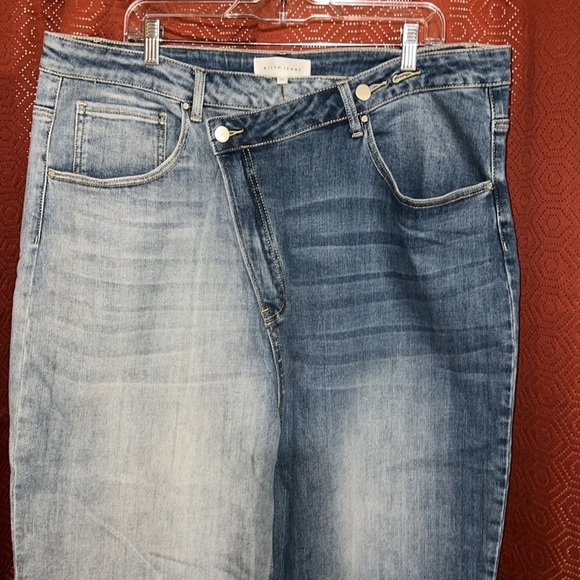 Risen Straight Jeans 3XL - Picture 3 of 9
